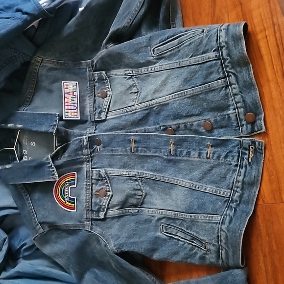 Ladies embellished jean jacket - Picture 3 of 4